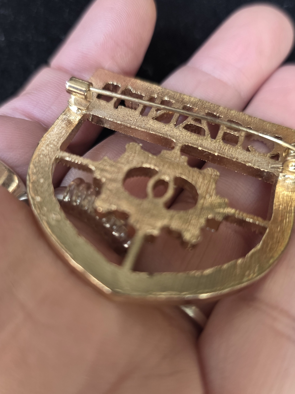 Chanel Gold and Black Crystal Shield Pin Brooch - Picture 5 of 5